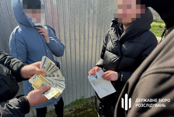 Прикордонниця організувала схему виїзду ухилянтів до Молдови
