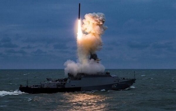 Росія вивела в Чорне море 15 кораблів