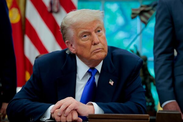 Трамп пообіцяв збільшити торгівлю з Індією та Пакистаном після перемир’я