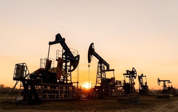 Ціна на Brent впала нижче $60 за барель
