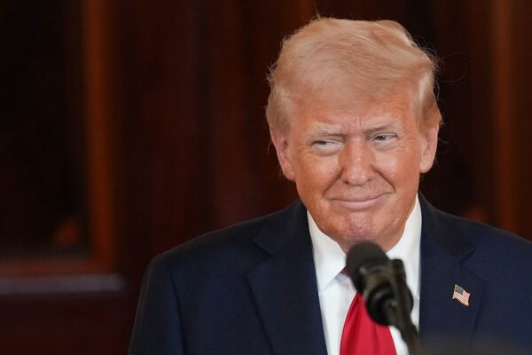 У певний момент: Трамп готовий зняти мита з Китаю