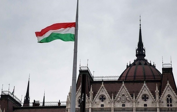 Новини світу - Угорщина відклала переговори з Україною