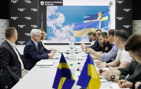 Україна та Швеція домовились про модернізацію літаків