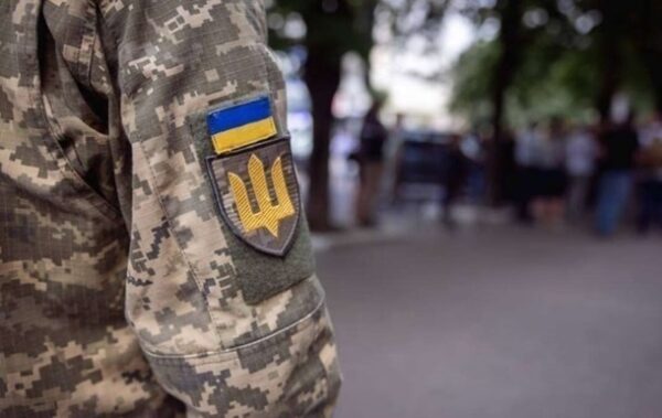 В Черкасах натовп напав на співробітників ТЦК