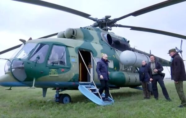 ЗМІ: “Атака” на вертоліт Путіна виявилась виставою