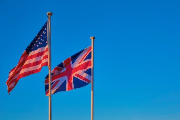 Трамп відтермінував нові мита для Британії