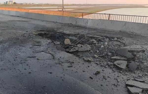 У Криму повідомляють про пожежу поблизу Чонгарського мосту