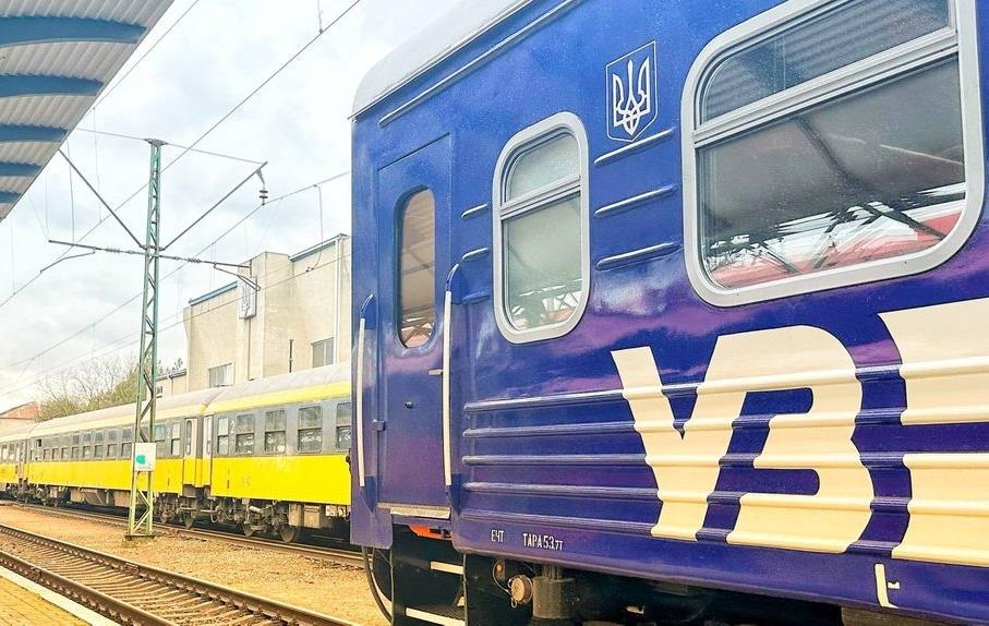 Новини України - Удар Росії пошкодив поїзд Одеса-Запоріжжя у Дніпрі