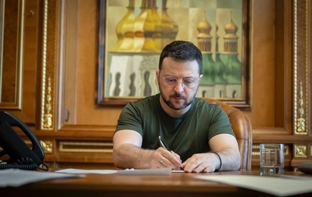 Новини України - Зеленський нагородив 188 військових