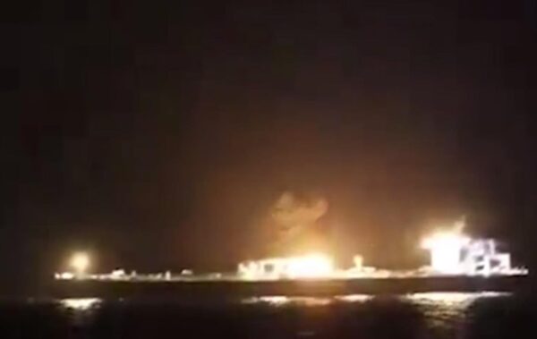 Атака хуситів на грецьке судно: загинули четверо моряків, 15 зниклих