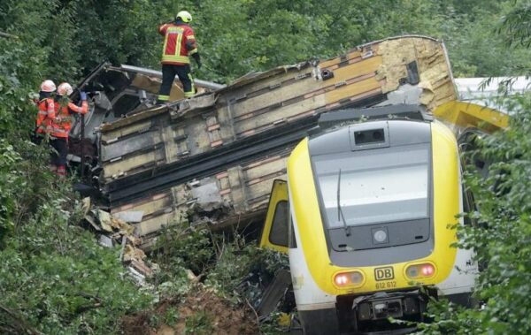 Аварія поїзда в Німеччині: серед потерпілих – п’ять українців