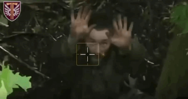 Десантники взяли в полон офіцера РФ