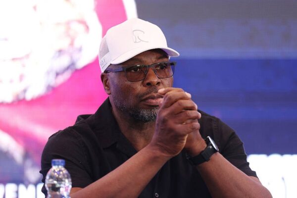 Для трилогії Усик – Ф’юрі потрібна умова, яку назвав тренер Дюбуа