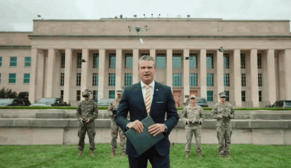 Гегсет наказав прискорити виробництво дронів у США