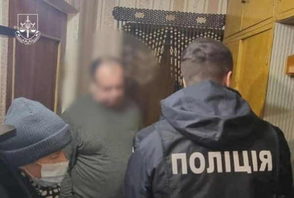 Керівник ТЦК допоміг ексголові метро Києва виїхати за кордон