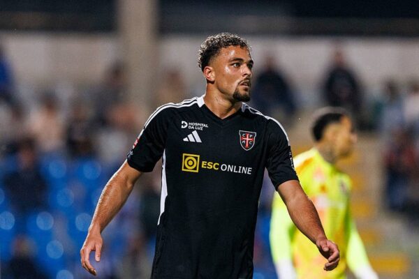 Ліон узяв до свого складу сина легендарного Патріка Клюйверта