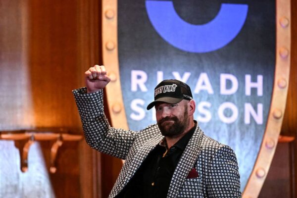 Маккензі оцінив бажання Ф&rsquo;юрі битися з Усиком