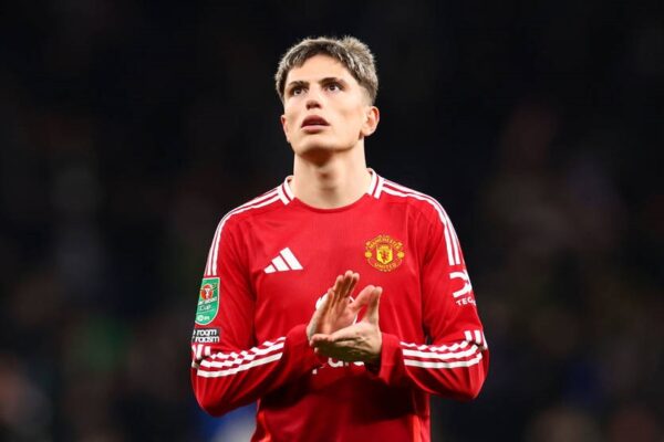 Манчестер Юнайтед готовий відпустити зайвих гравців за меншу суму