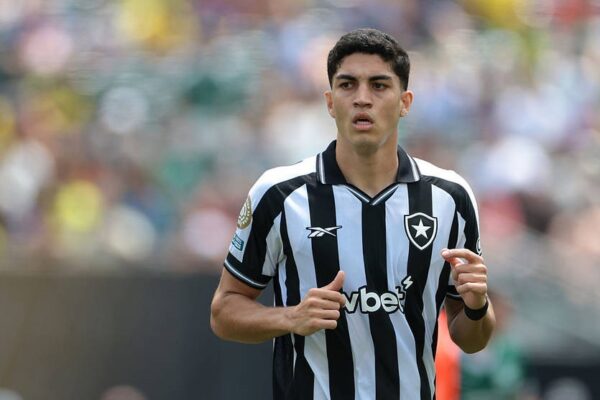 Молодий центрбек став другим підписанням Ноттінгема в літнє міжсезоння