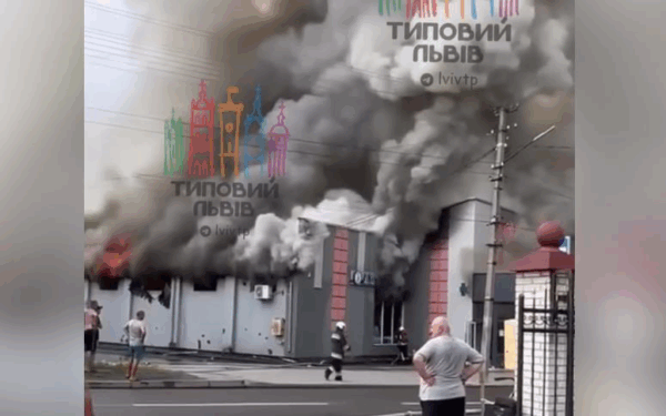 На Львівщині сталася пожежа у супермаркеті