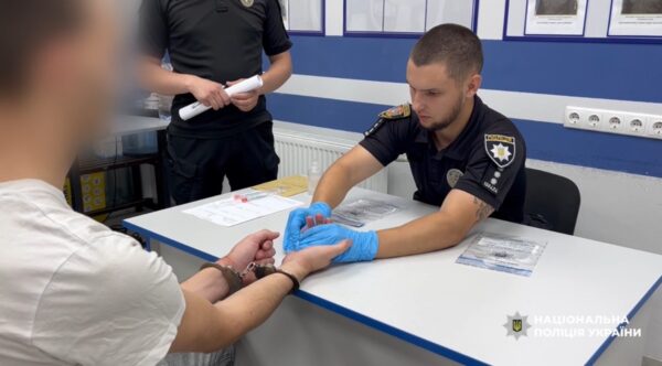 На Одещині затримали юнака при спробі підпалити ТЦК