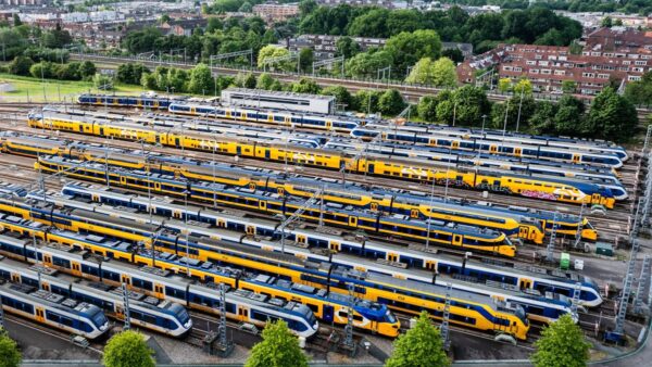 Нідерланди збираються зробити із залізничних вагонів мобільні госпіталі