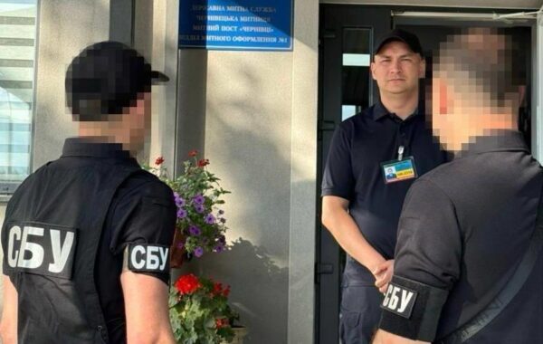 Обшуки на митницях трьох областей – ЗМІ