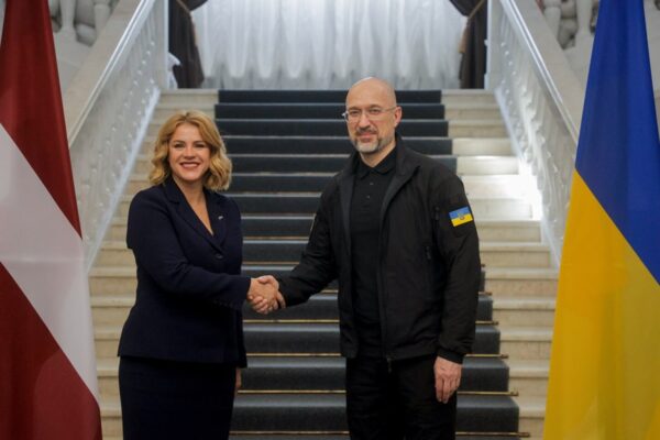 Перша партія БТР уже прибула в Україну – прем&rsquo;єр Латвії