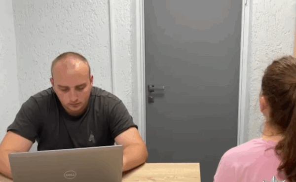 Поліція встановила особу чоловіка, який запускав салют у Бучі