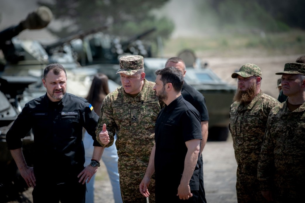 Новини України - Президент відвідав тренувальну базу Нацгвардії