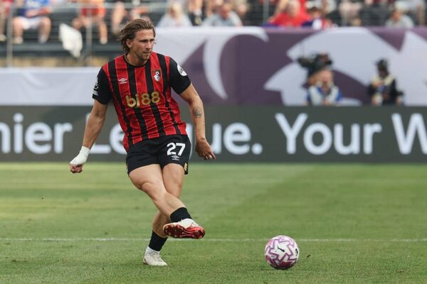 ПСЖ і Борнмут не можуть узгодити трансфер Забарного – інсайдер