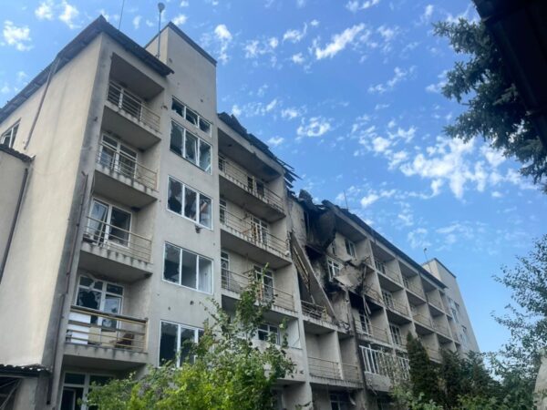 РФ завдала понад 20 ударів по Донеччині, є загиблі