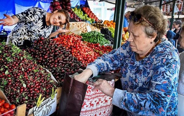 Росія почала проти Азербайджану “фруктову” війну