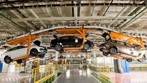 Російський ГАЗ скорочує робочий тиждень через обвал авторинку