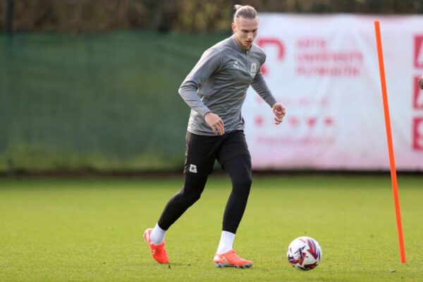 Розкрита причина відсутності дебюту Таловєрова за Сток Сіті