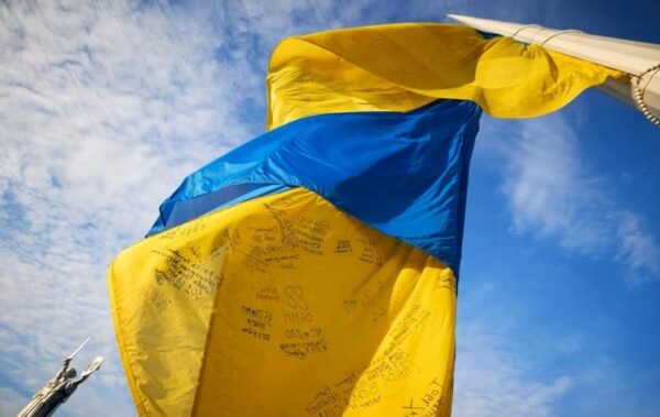 Серпневі зміни: продовження воєнного стану, тарифи, підвищення пенсій