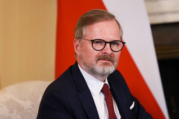 Швеція готова фінансувати зброю США для України