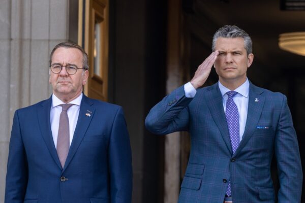 “Швидко і без шуму”: Пісторіус домовляється зі США про Patriot для України