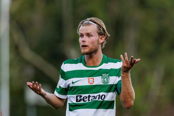 Спортінг знову готовий жорстко торгуватися за свого футболіста