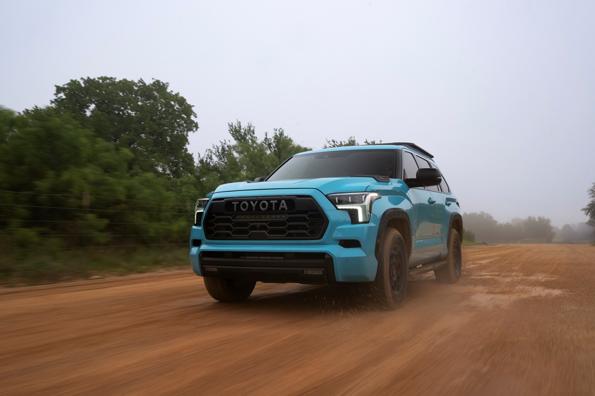 Авто новини - Toyota оновила позашляховик Sequoia