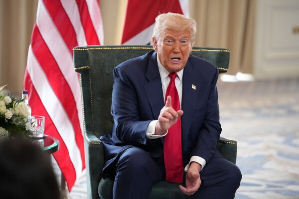 Трамп б&rsquo;є по грошах РФ. Мита для Індії