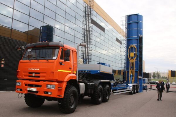 Третій автогігант РФ скорочує робочий тиждень через кризу