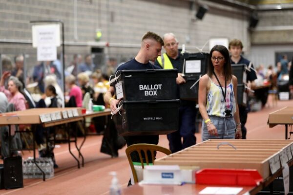 У Британії планують знизити вік для голосування до 16 років