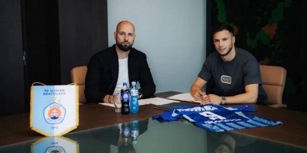 У грі за Слован проти Пряшіва Кухаревич виділяється грою із забитим м&rsquo;ячем