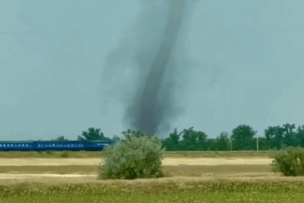 У Херсонській області зафіксували торнадо