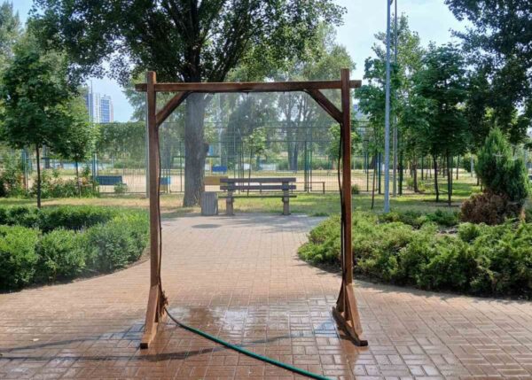 У Києві запрацювали рамки-розпилювачі води