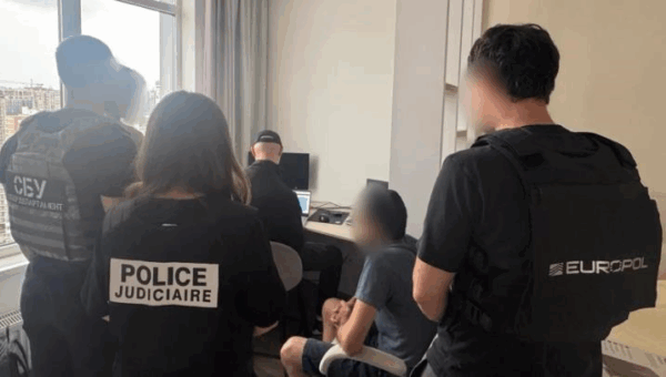 У Києві затримали адміна російськомовного форуму для кіберзлочинців