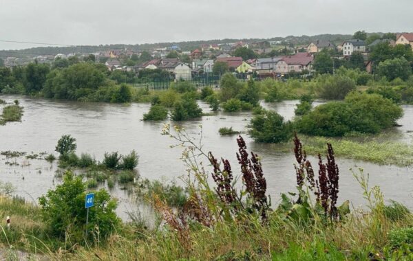 У Львові підтоплення через сильні дощі
