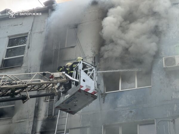 У Запоріжжі під час пожежі постраждали дев’ятеро людей