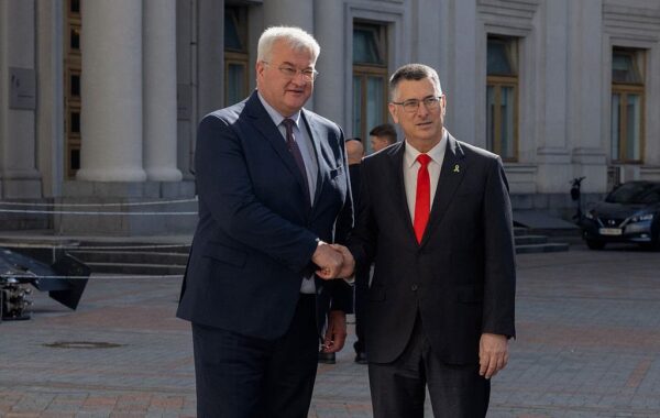 Україна і Ізраїль започаткували діалог щодо Ірану – Сибіга